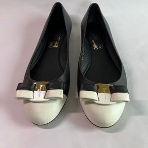 Salvatore Ferragamo Varina Black and White Color Block Ballet Flat 38